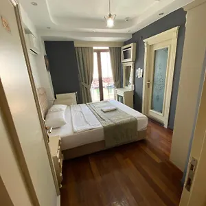 La Petite Maison 2*, Istanbul Turkey