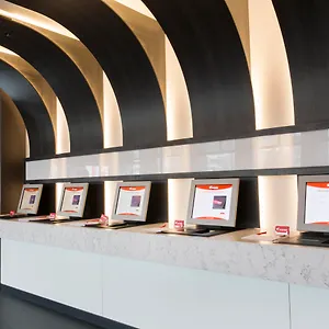 Corendon New-west, A Tribute Portfolio Amsterdam